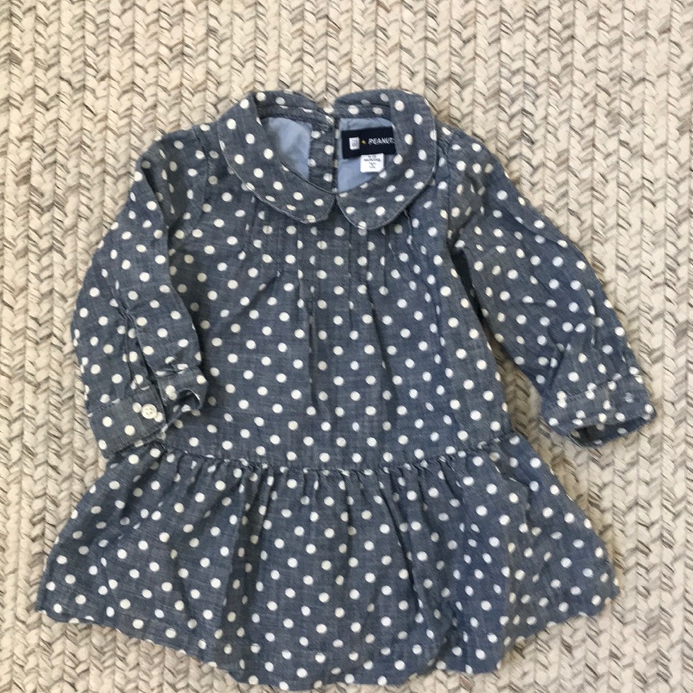 Baby Gap chambray Peter Pan collar dress. 9-12 mon